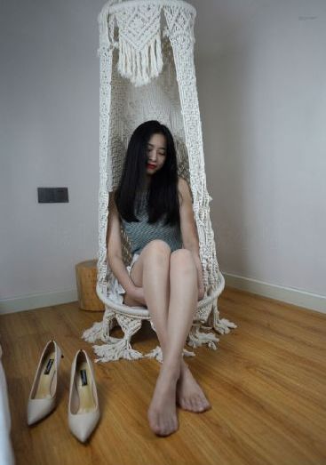 美女与男子在线观看