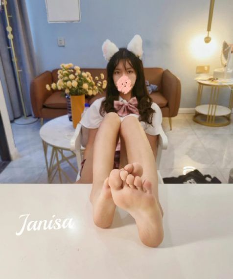 黑色的皮肤上哭泣的女人在线观看