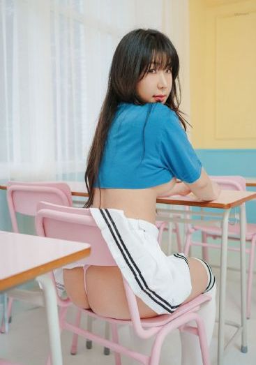 姐姐的女朋友